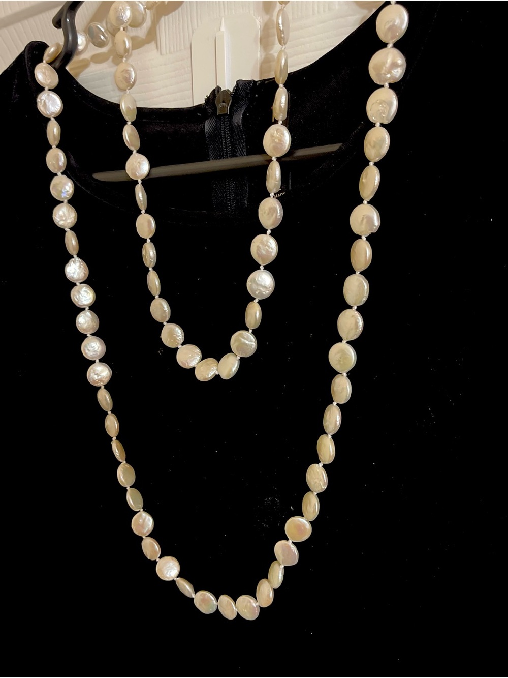 Unique VINTAGE, 97 individual Coin Pearls!. 27” Strand Necklace. No call outs! - Picture 3 of 5